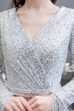 Gorgeous Sequins Long Sleeve V-Neck Mermaid Evening Gowns