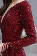 Gorgeous Sequins Long Sleeve V-Neck Mermaid Evening Gowns