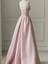 Sleeveless Satin A-Line Floor-Length Evening Gown Slit with Tulle Strapless Prom Dress