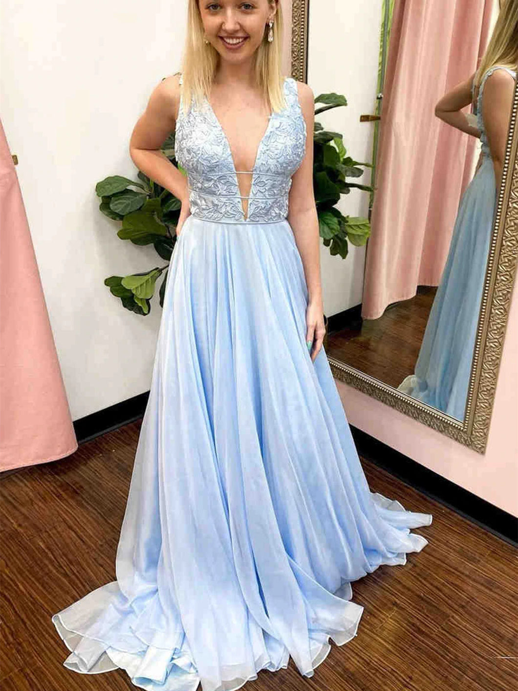 Long A Line V Neck Chiffon Lace Prom Dress Sky Blue Formal Graduation Evening Dresses