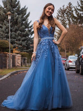 Long A-line V-neck Tulle Lace Appliques Formal Prom Dresses with Belt