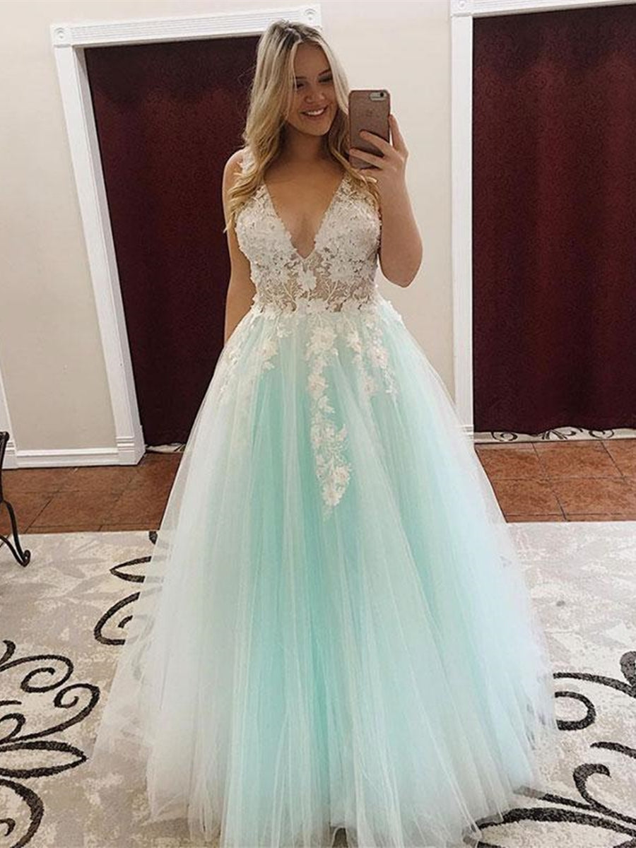 Long A Line V Neck Tulle Lace Appliques Prom Formal Evening Dresses