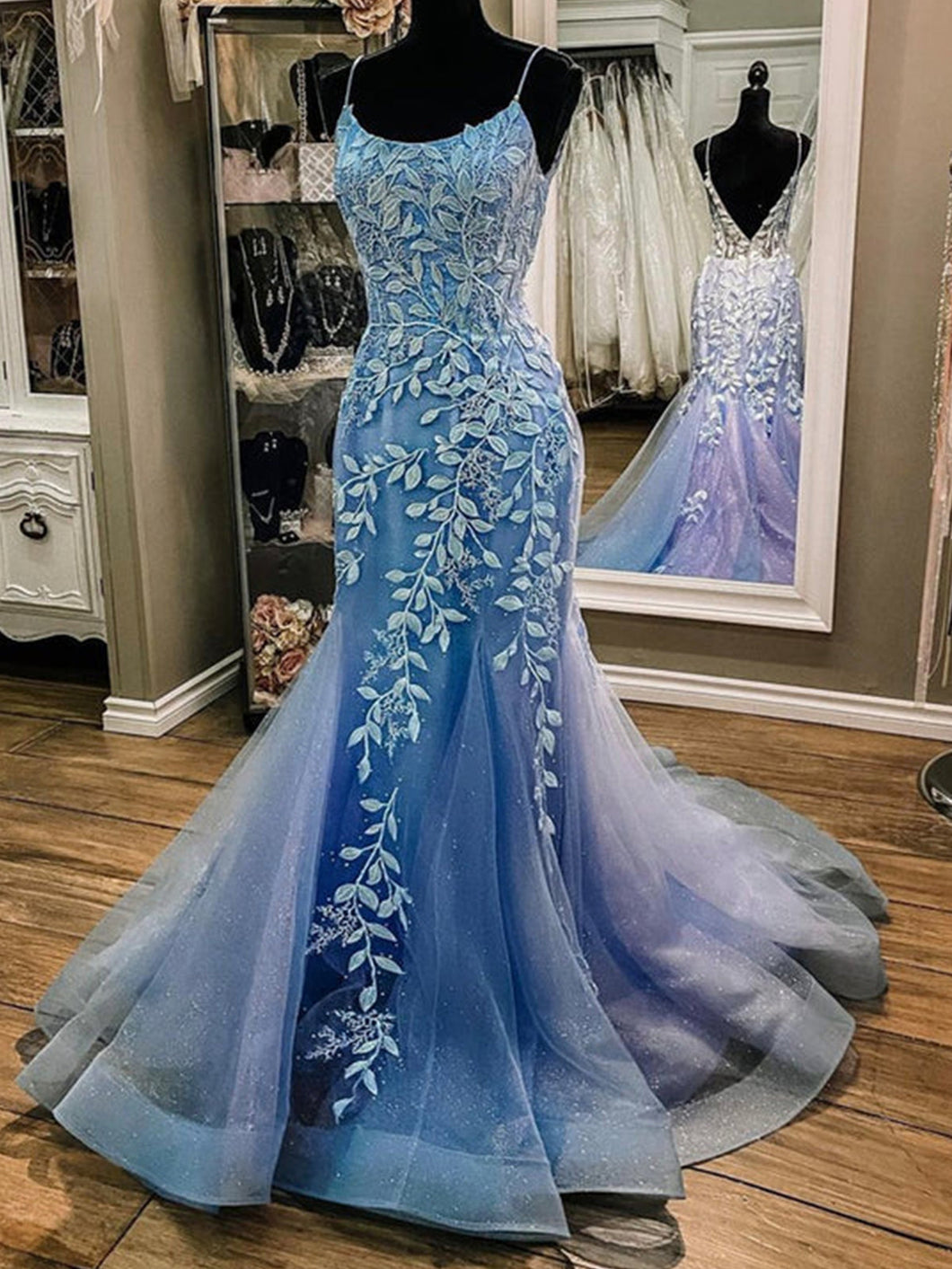 Long Mermaid Scoop Neck Tulle Backless Lace Prom Dress Blue Formal Evening Gowns