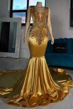 Luxurious Mermaid Satin V-Neck Sleeveless Yellow Prom Dresses With Beading