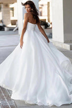 Glamorous Satin A-line Sweetheart Modest Wedding Dresses With Pearls MW1024