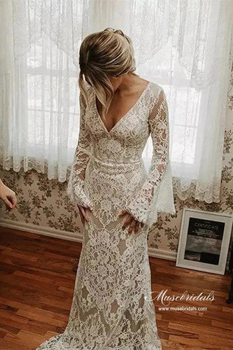 Lace Mermaid V-neck Long Sleeves Backless Vintage Wedding Dresses MW892