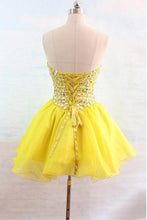 Organza Sweetheart Yellow Homecoming Dresses With Beading PG132