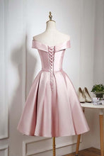 Pearl Pink Off Shoulder Knee Length Party/Homecoming Dress with Ruffle PD044