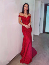 Sheath/Column Off-the-Shoulder Sleeveless Lace Ruffles Prom Dresses