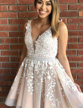 Short A-line V-neck Lace Tulle Homecoming Dress