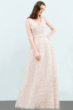 Sleeveless Long A-line V-neck Appliqued Tulle Prom Dresses