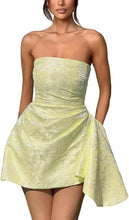 Beautiful Ruched Satin Mini Party Dress Strapless Floral Jacquard Homecoming Dress with Pocket