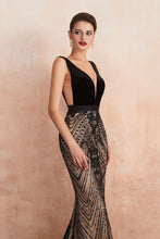 Stylish Deep V-Neck Black Beading Mermaid Prom Dress Sleeveless Slim Evening Party Gown