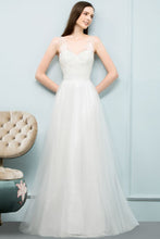 V-neck Sleeveless A-line Floor Length Lace Tulle Prom Dresses