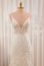 Mermaid Straps Lace Wedding Dress With Appliques