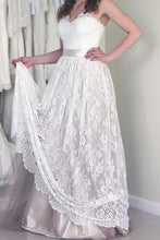 A line Sweetheart Lace Neckline Strapless Wedding Dresses