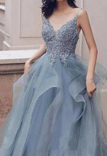 A-line V-neck Tulle Appliques Long Prom Dress Formal Evening Gowns JKQ132