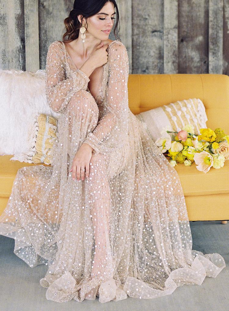Sparkly Long Sleeve V-neck Wedding Dress Backless A Line Stunning Wedding Dress Bridal Gown YSQ1465