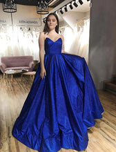 Royal Blue Tulle Strapless V-neck A-Line Sparkle Prom Dress with Pockets JKQ107