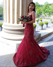 Burgundy Tulle Appliques Double Straps Swetheart Prom Dress with Sweep Train JKS8821