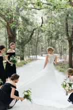 Round Neck Sleeveless Sweep Train Lace Wedding Dress JKM319