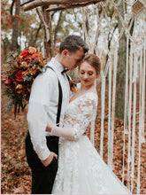 Long Sleeve V neck Lace Tulle Boho Wedding Gowns Rustic Bridal Dress AMY2550