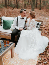 Long Sleeve V neck Lace Tulle Boho Wedding Gowns Rustic Bridal Dress AMY2550