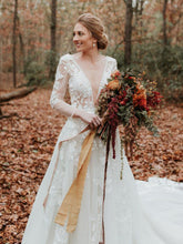 Long Sleeve V neck Lace Tulle Boho Wedding Gowns Rustic Bridal Dress AMY2550