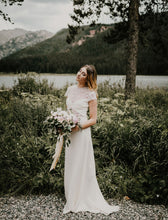 Graceful Lace Illusion Neck Beach Bohemian Wedding Dress with Sleeves A-Line Long Birdal Gown AN2301|Annapromdress