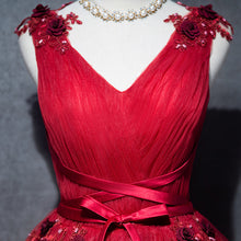 Sexy V Neck A Line Red Homecoming Dress with Straps Chic Appliques Short Prom/Party Dress ATB1815|Annapromdress