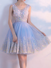 Beautiful Homecoming Dress V-neck Appliques Tulle Short Prom Dress Party Dress JK304