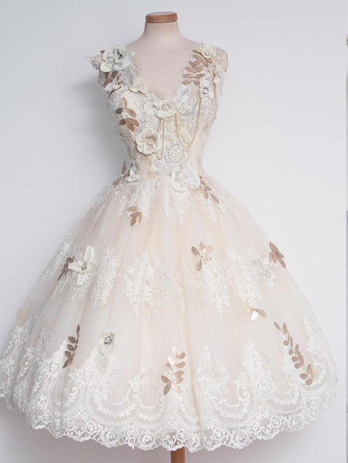 white flower homecoming dress A-line White Short Prom Dress Floral Embroidery Homecoming Dress Sweet –  SELINADRESS main image 0