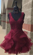 Chic Homecoming Dress Appliques V-neck Tulle Sexy Short Prom Dress Party Dress JK366