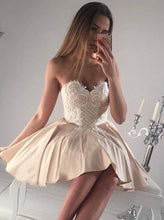 Beautiful Homecoming Dress Sexy Fashion Appliques Short Prom Dress Party Dress JK395