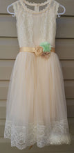 2017 Flower Girl Dresses Beautiful Sleeveless Lace Tulle JKF024