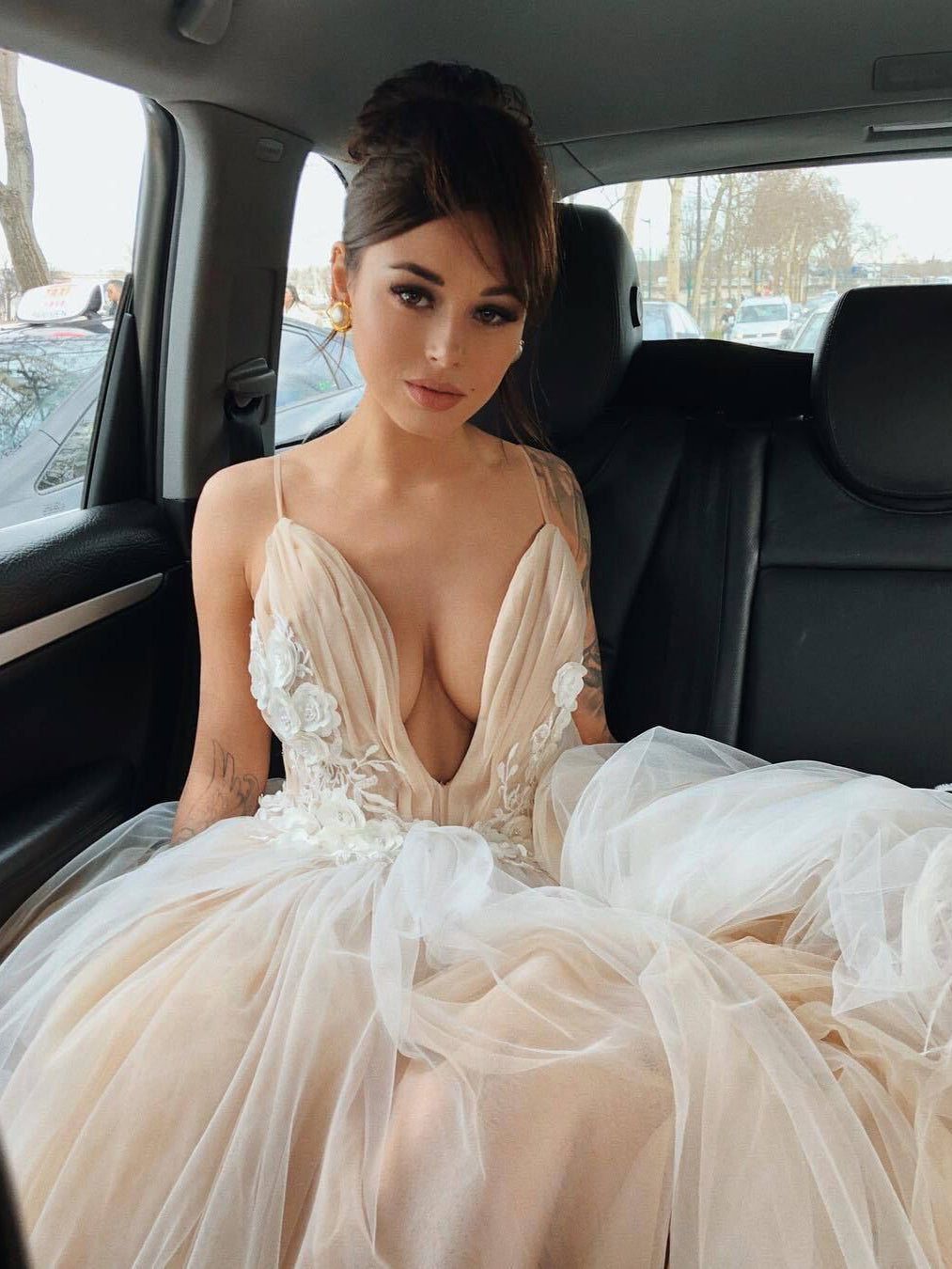 Backless Prom Dresses A-line Spaghetti Straps Deep V Appliques Long Simple Prom Dress JKL1313|Annapromdress