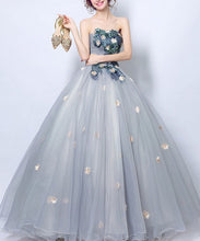 Chic Prom Dresses Strapless Floor-length Appliques Chic Prom Dress/Evening Dress JKL299