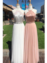 Chic Prom Dresses Halter Floor-length Tulle Lace Prom Dress/Evening Dress JKL383