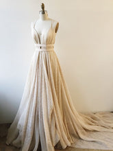 Chic Prom Dresses A-line Spaghetti Straps Tulle Long Prom Dress/Evening Dress JKL456