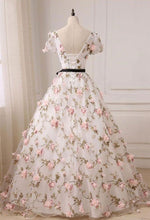 Ball Gown Prom Dresses V-neck Floor-length Floral Long Lace Prom Dress JKL519