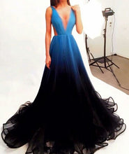 Luxury Prom Dresses A-line Straps Sweep Train Ombre Black Long Prom Dress JKL670