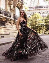 Black Prom Dresses Spaghetti Straps Floor-length Sexy Long Lace Prom Dress JKL793|Annapromdress