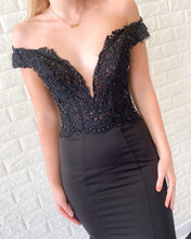 Off the Shoulder Lace Bodice Black Mermaid Prom Dress Court Train JKR319