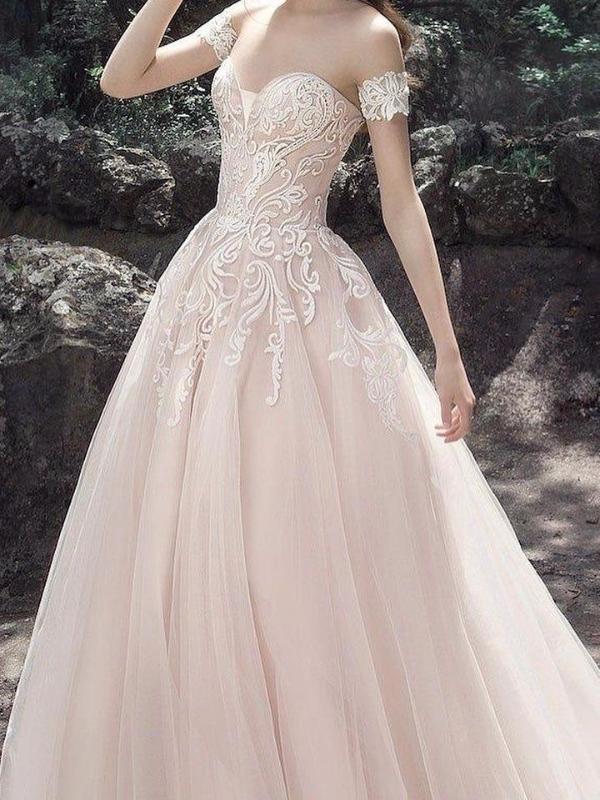 Chic Wedding Dresses A-line Sweetheart Ivory Appliques Tulle Bridal Gown JKS145
