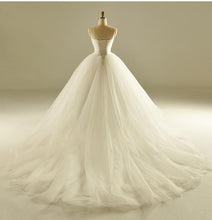 Ball Gown Wedding Dresses Sweetheart Sweep/Brush Train Plume Bridal Gown JKS234