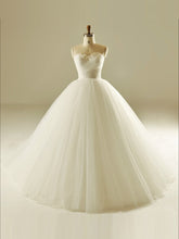 Ball Gown Wedding Dresses Sweetheart Sweep/Brush Train Plume Bridal Gown JKS234