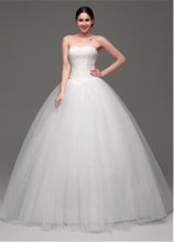 Chic Wedding Dresses Sweetheart Ball Gown Floor-length Lace Bridal Gown JKS235