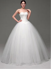 Chic Wedding Dresses Sweetheart Ball Gown Floor-length Lace Bridal Gown JKS235
