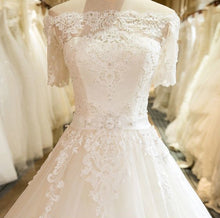 Beautiful Wedding Dresses Off-the-shoulder Ball Gown Lace Ivory Bridal Gown JKS243