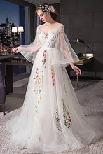 Beautiful Wedding Dresses Spaghetti Straps Sweep/Brush Train Sexy Bridal Gown JKS258